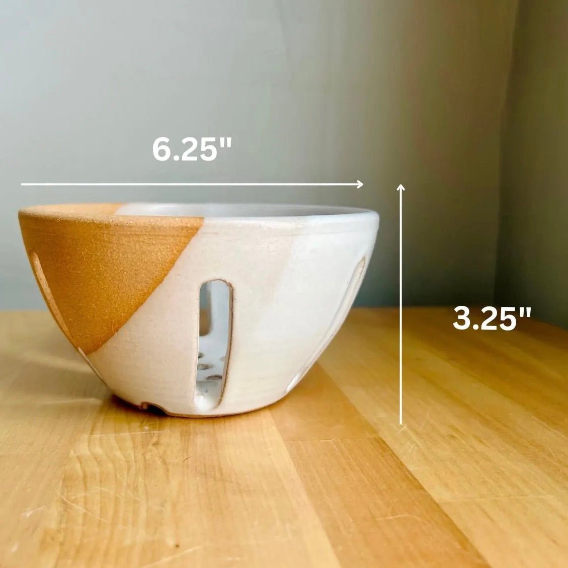 HANDMADE CERAMIC BERRY BOWL