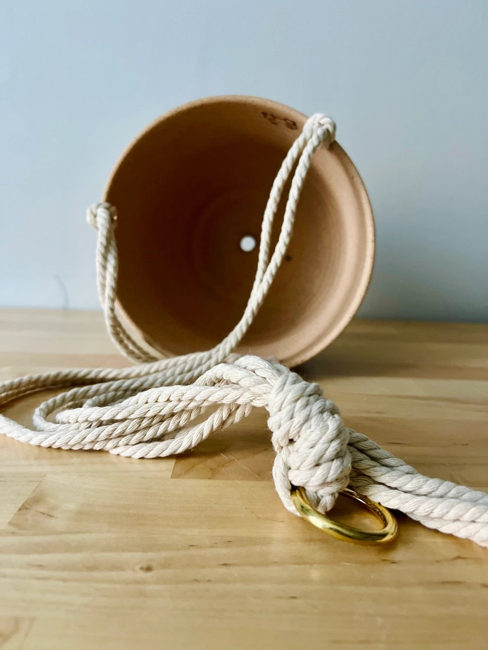 SMALL HANGING ORB PLANTER WITH CORD