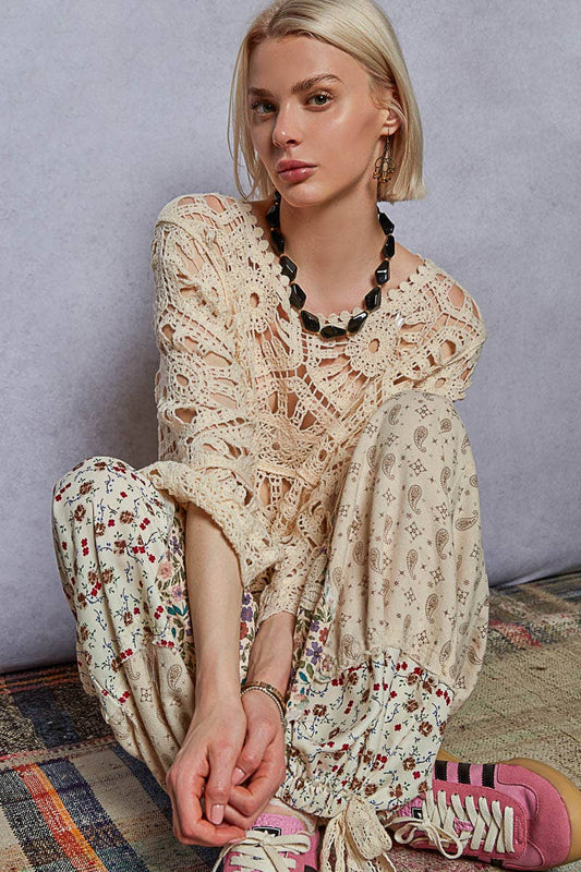 Round Neck 3/4 Sleeve Crochet Cropped Top