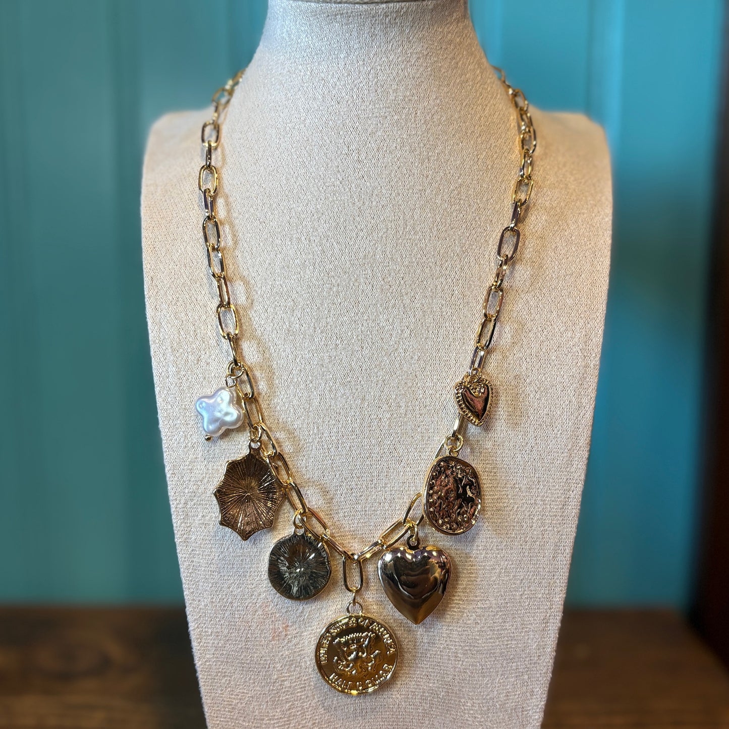 LUCKY CHARM NECKLACE
