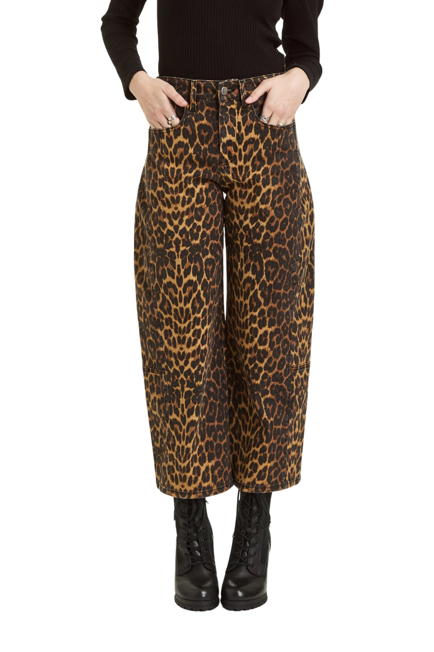 TRACTR LEOPARD PRINT BARREL CROP JEANS