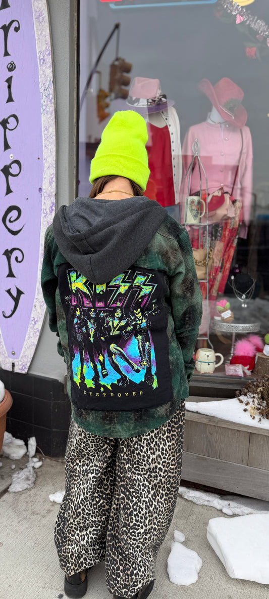 LADY SOULSHINE KISS FLANNEL TOP