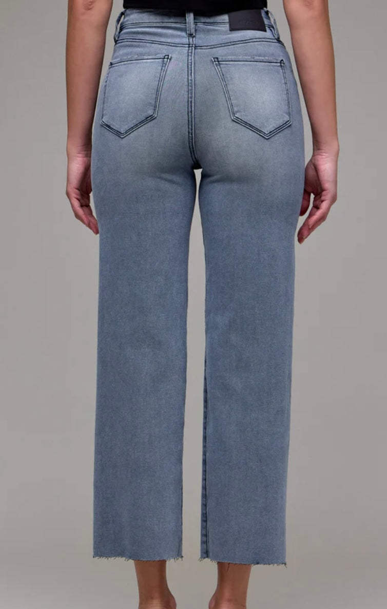 HIDDEN TRACEY STRETCH HIGH RISE JEANS