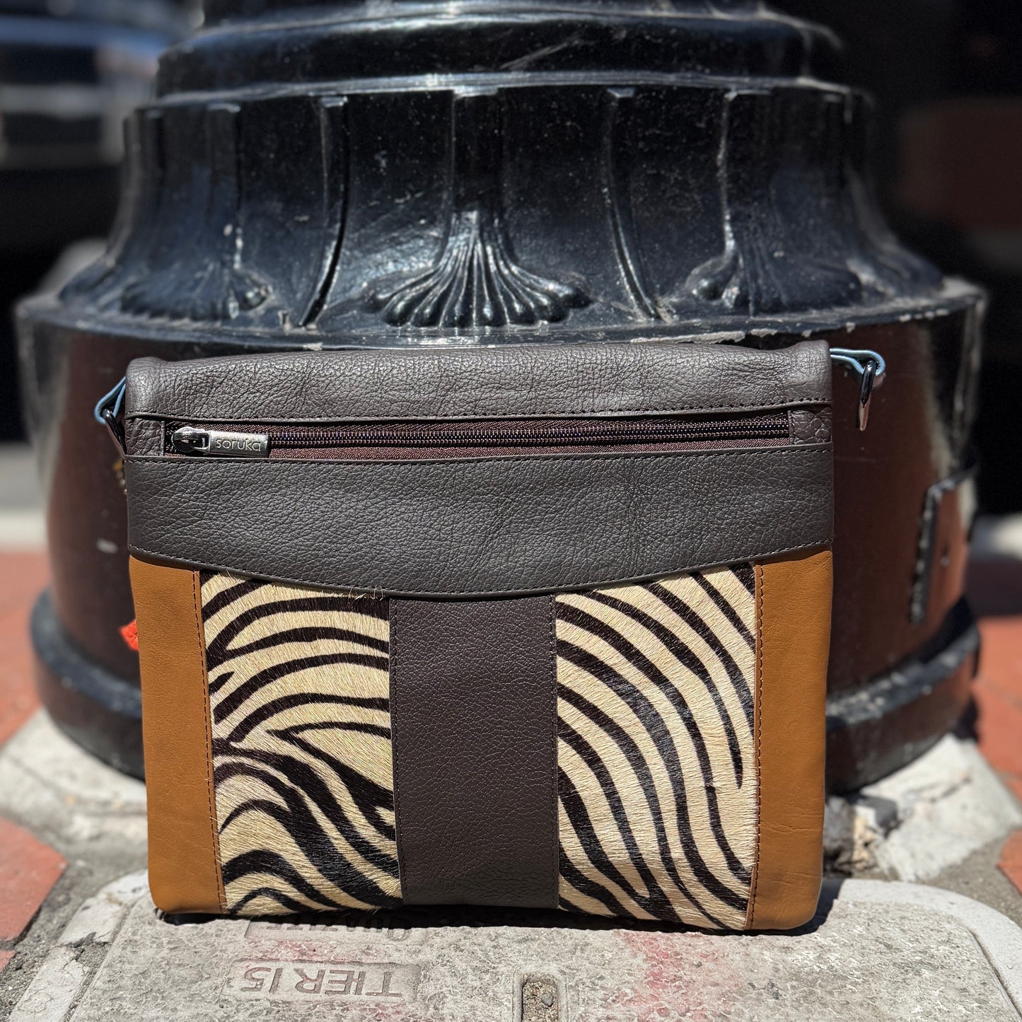 SORUKA MEI REVERSIBLE CROSSBODY BAG