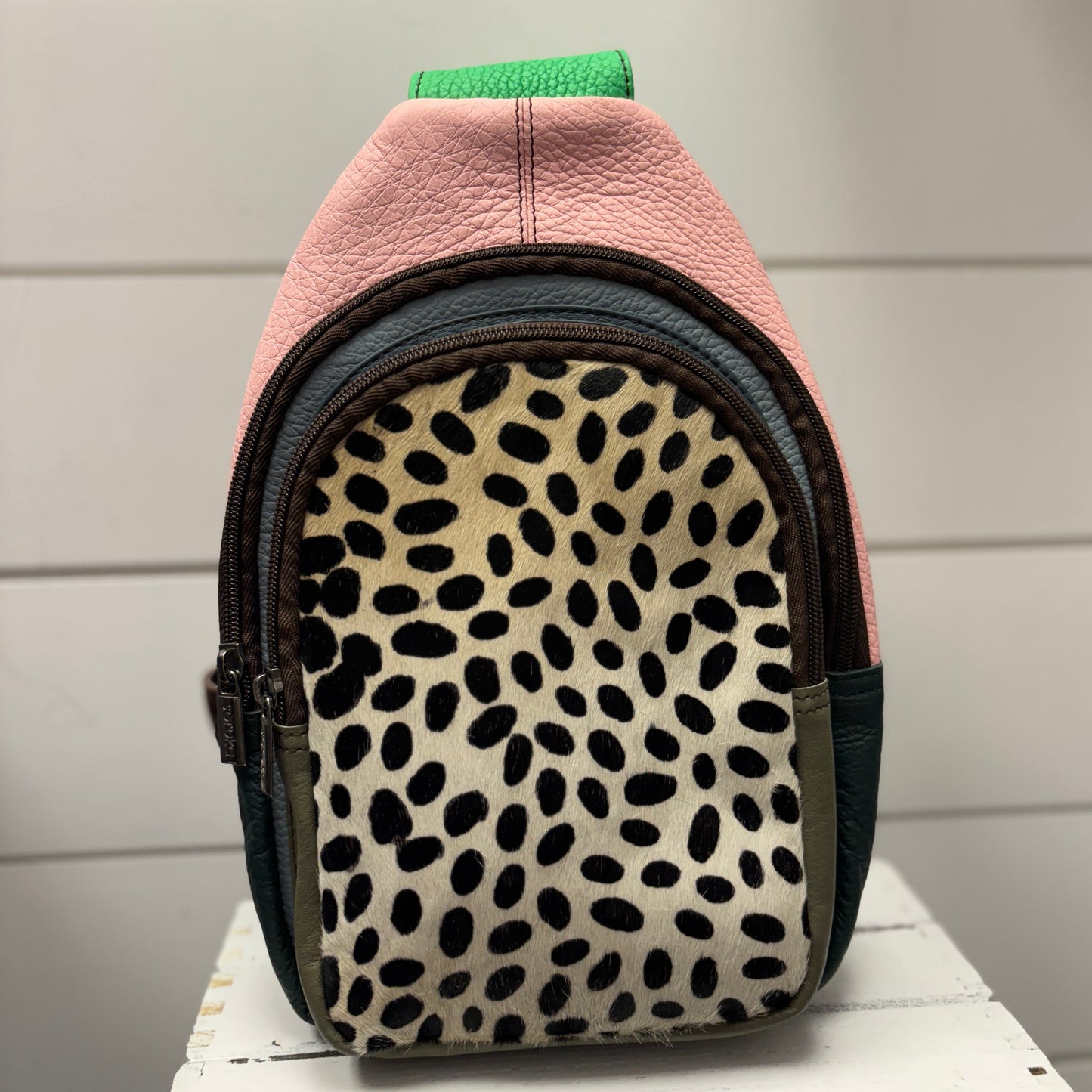 SORUKA GREGG SLING BAG