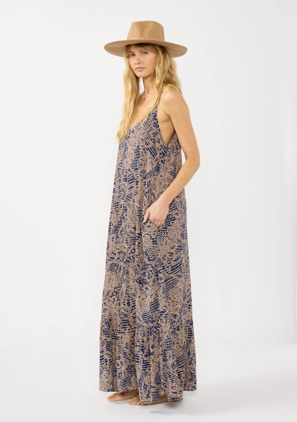 EASY DOES IT MAXI DRESS