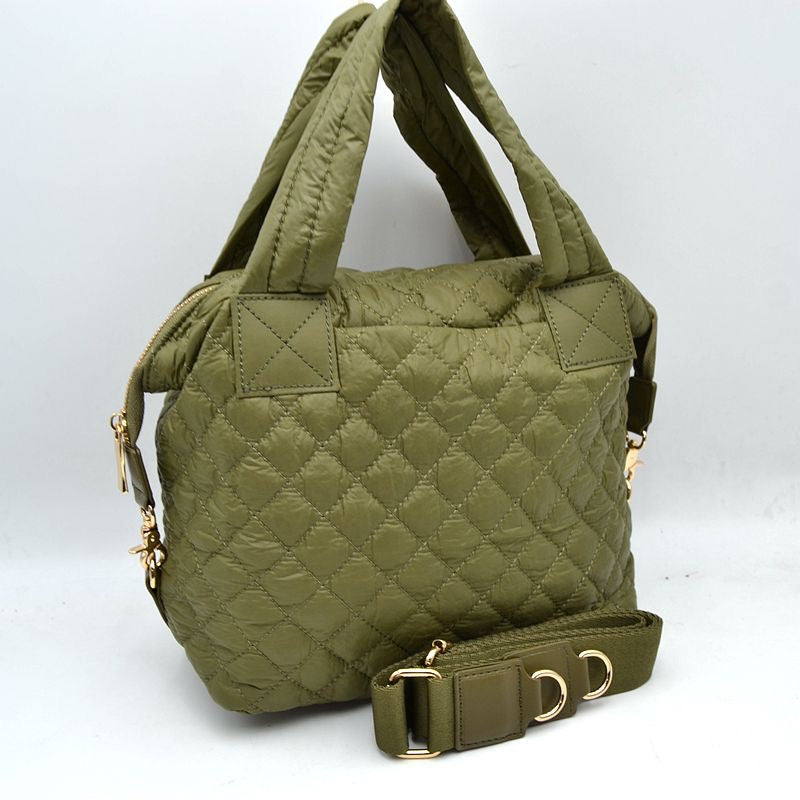 ON THE MOVE QUILTED BAG
