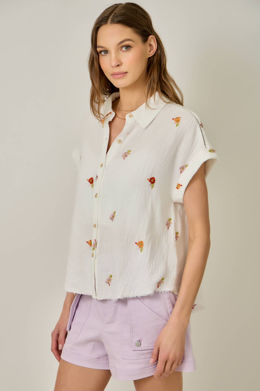 61463 Washed Embroidery Top